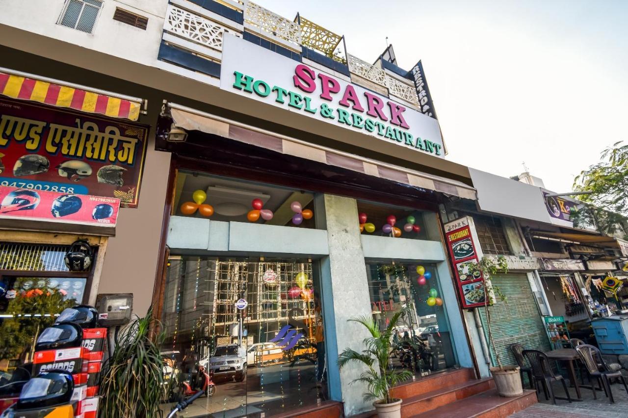Oyo Flagship Hotel Spark Dzsaipur Kültér fotó